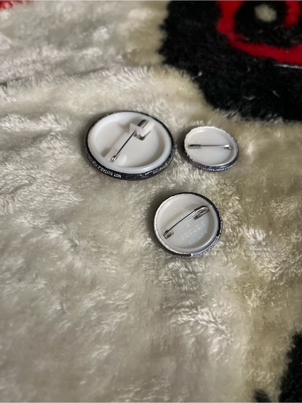 Death Note Pin Set - Picture 5 of 5